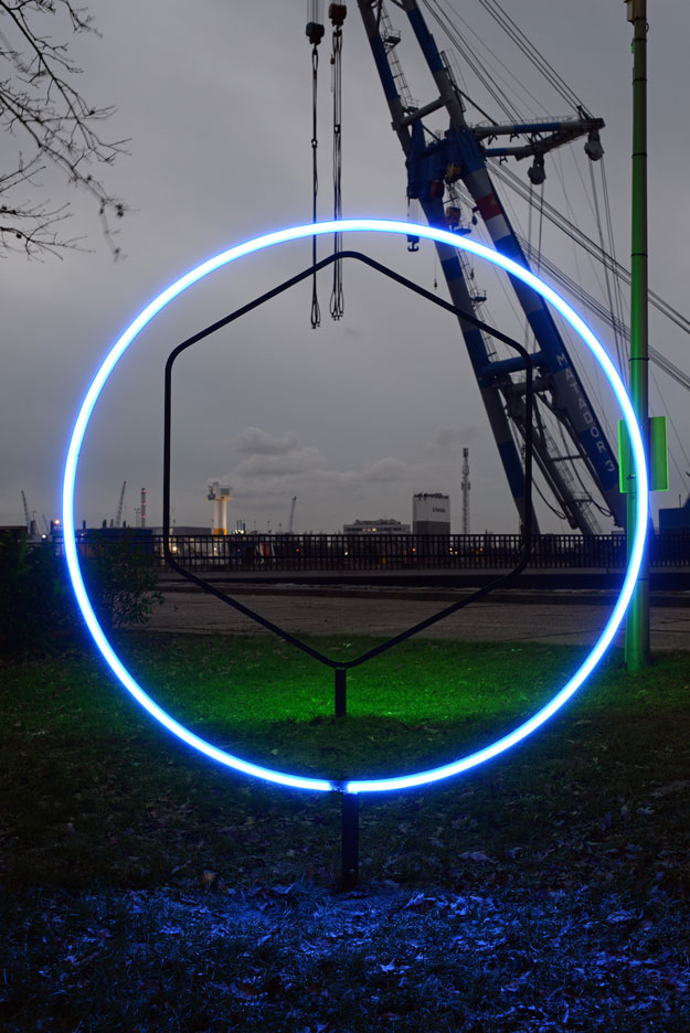 happy_neon_light-(2)